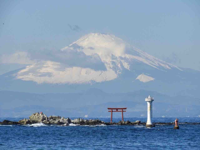 葉山森戸神社前からの富士山曼荼羅図、裕次郎灯台湘南の海