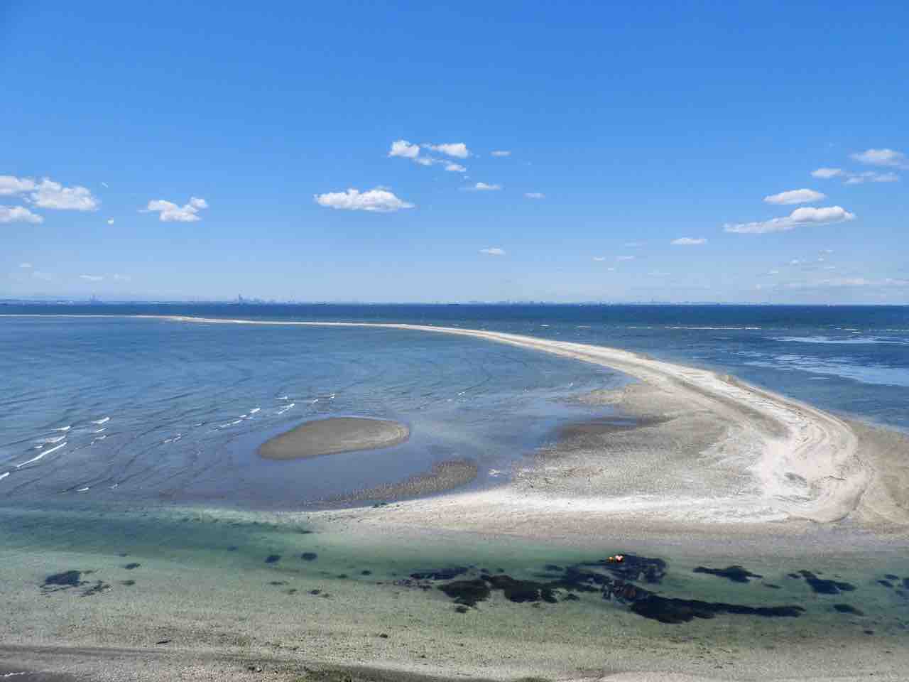 千葉】東京湾に姿を現す白い貝殻の道 : 何度でも訪れたい日本の風景
