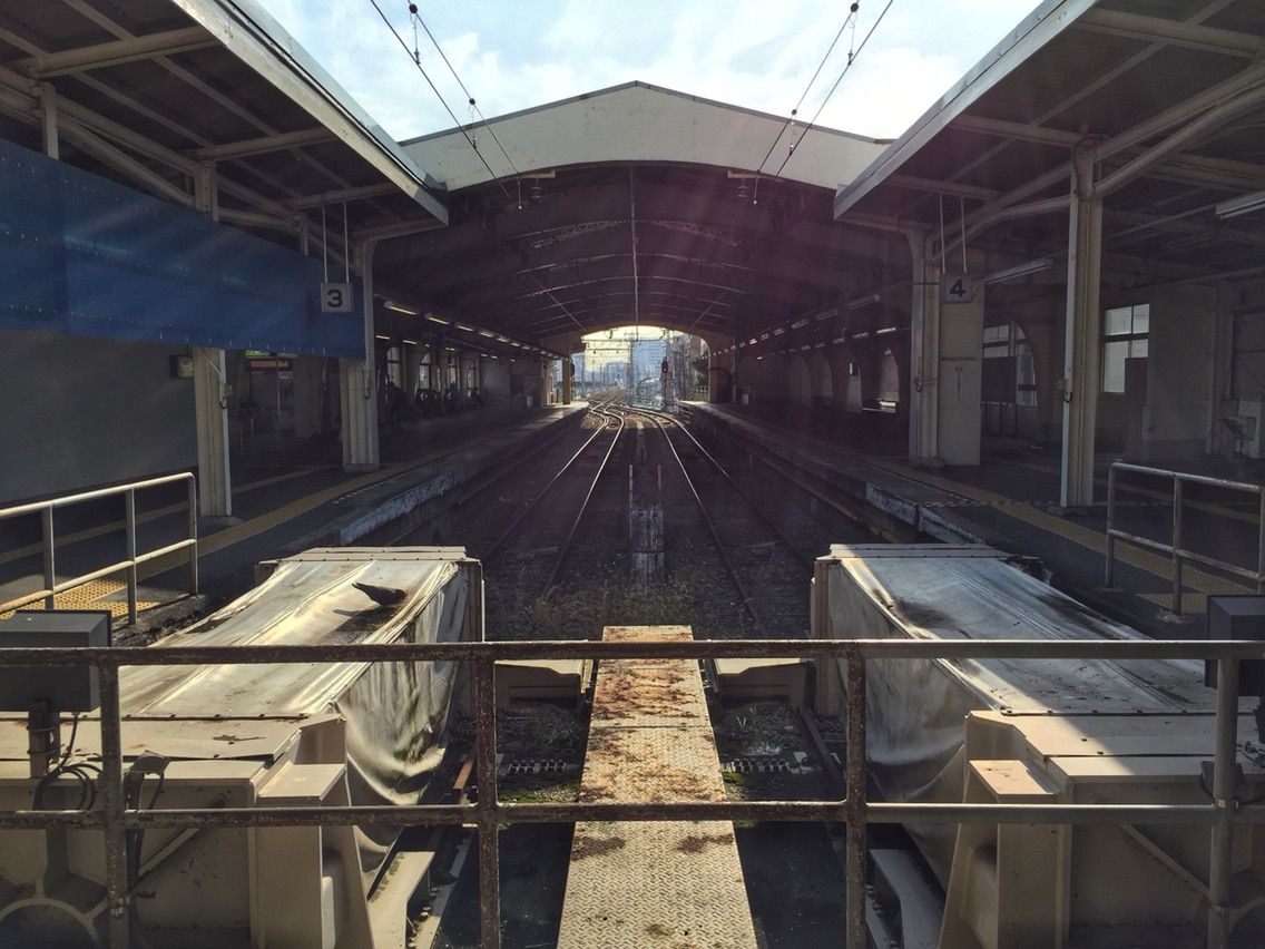 神奈川 鶴見線に乗って海芝浦駅へ 何度でも訪れたい日本の風景