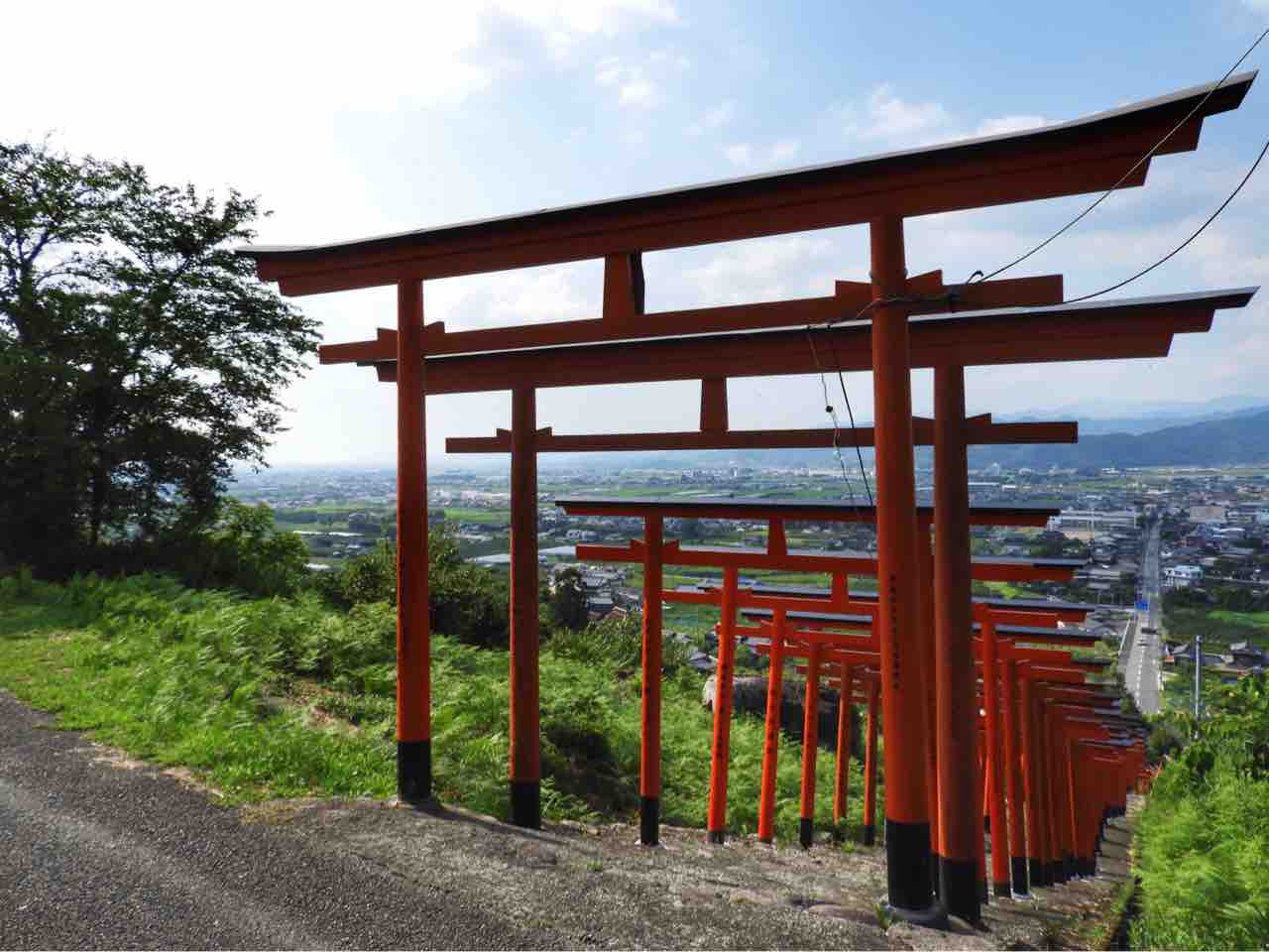 福岡 フルーツの里を見守る鳥居 浮羽稲荷神社 何度でも訪れたい日本の風景