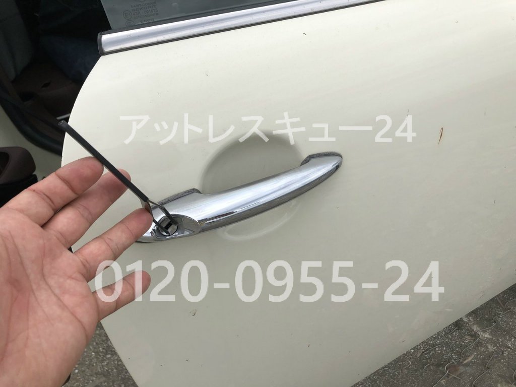 Bmwミニclubmanカギの車内インロック R55型内溝特殊キー開錠 アットレスキュー24 緊急駆けつけ日記 Bmwミニclubmanカギの車内インロック R55型内溝特殊キー開錠 アットレスキュー24 緊急駆けつけ日記
