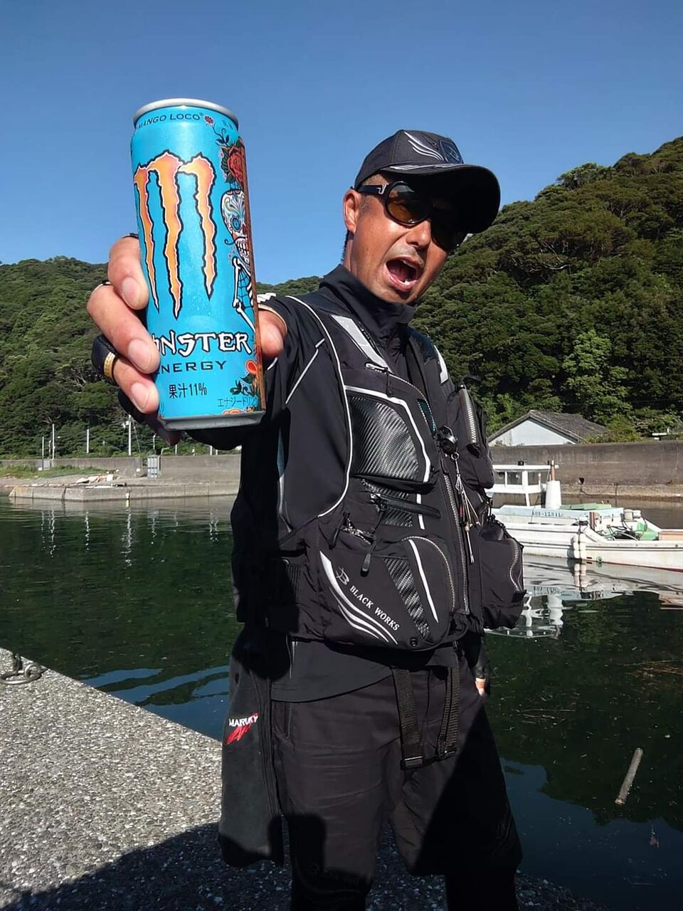 今日は高知県須崎沖でチヌ釣りです😉🎵