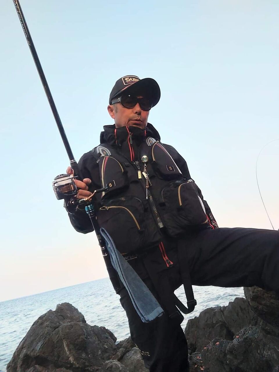 今日は待ちに待った愛媛県宇和島の矢ｶﾞ浜でグレ釣りです😉🎵