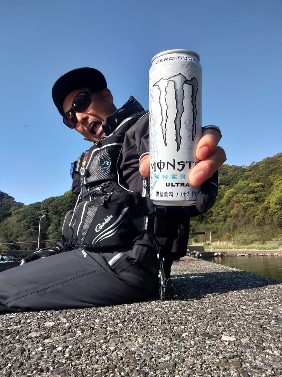 今日は高知県須崎沖でチヌ釣りです😉🎵