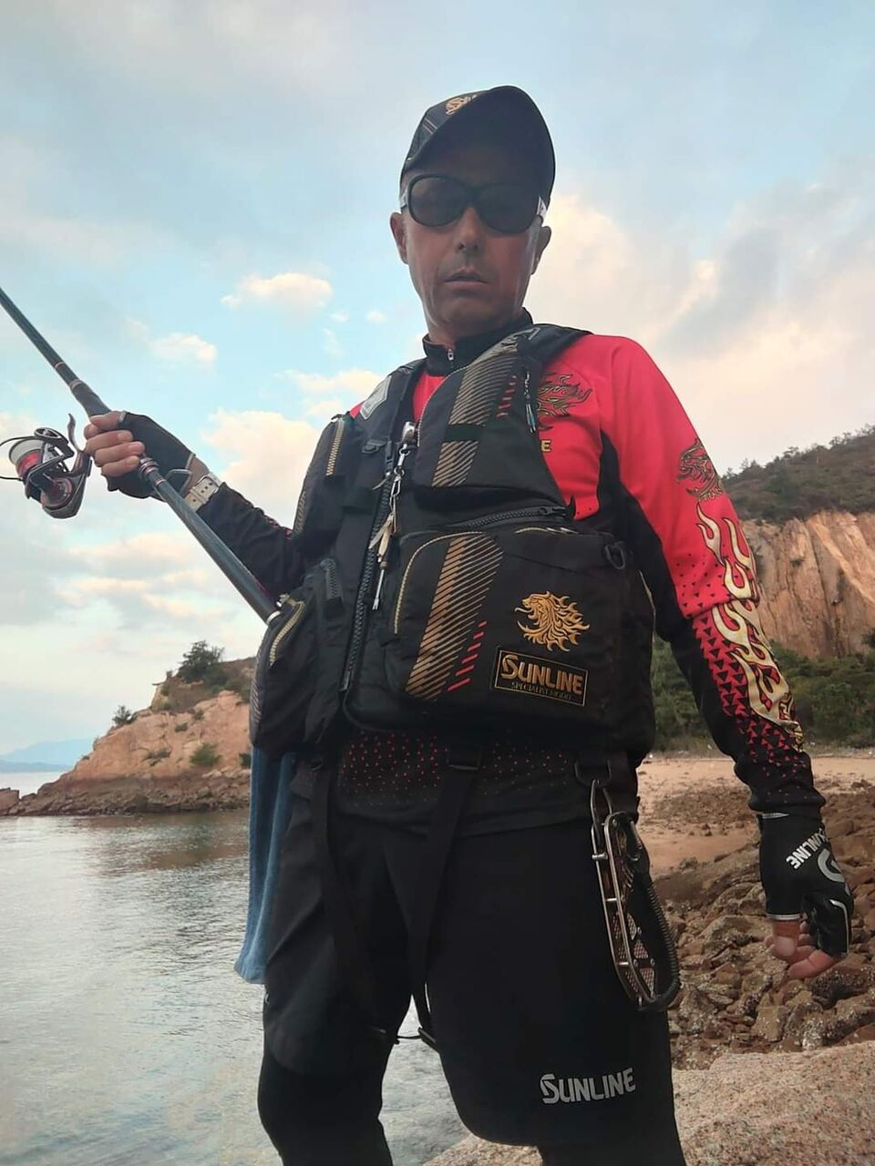 今日は名釣会の大会で広島湾でチヌ釣りです😉🎵