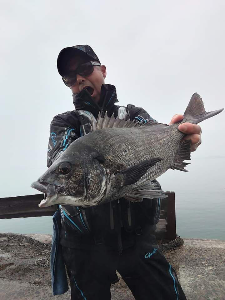 日曜日の岡山県牛窓沖でのチヌ釣りは