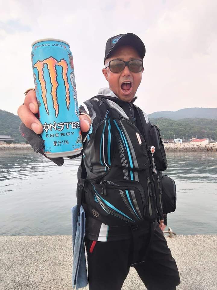 昨日はclubG´sメンバー達と岡山県玉野沖でチヌ釣りでした😉🎵