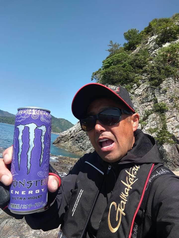 高知県須崎沖でエギングです