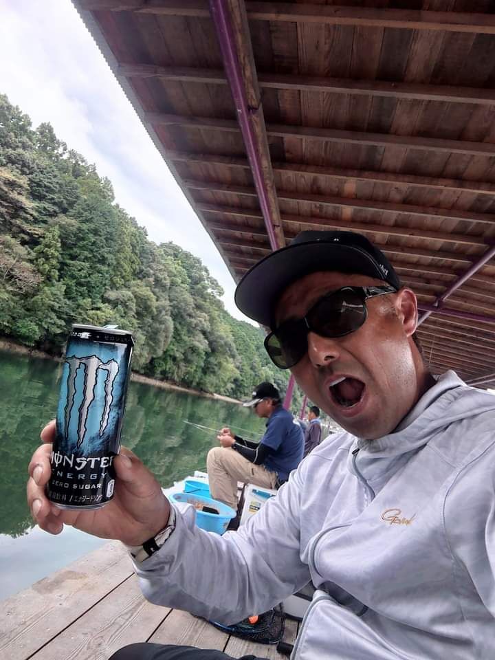またまた夢を追いかけて高知県浦ノ内湾のイカダにアカメ釣りに行ってきました😉🎵