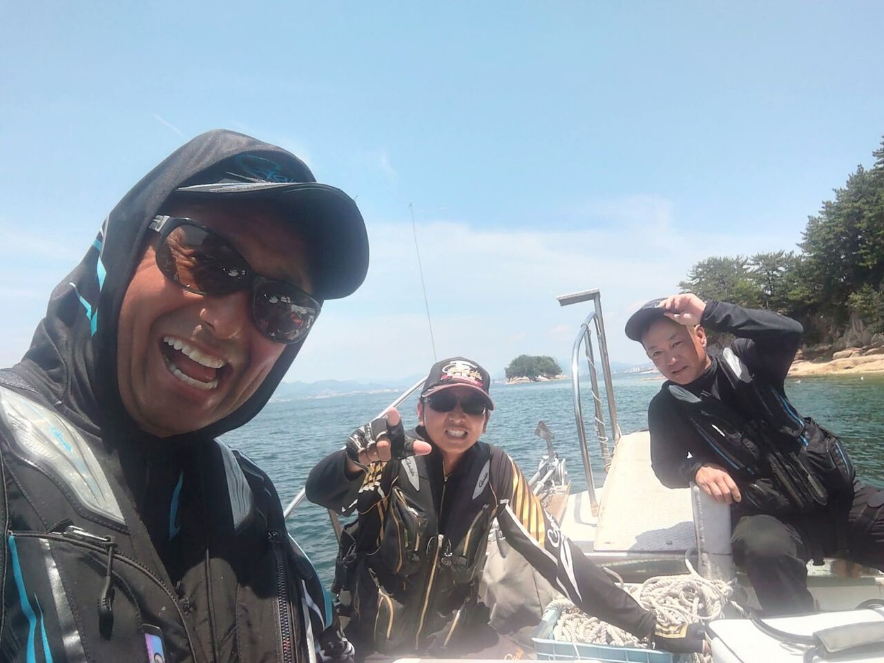 日曜日はClubG´sメンバー約３０人で広島湾でチヌ釣りでした😉🎵