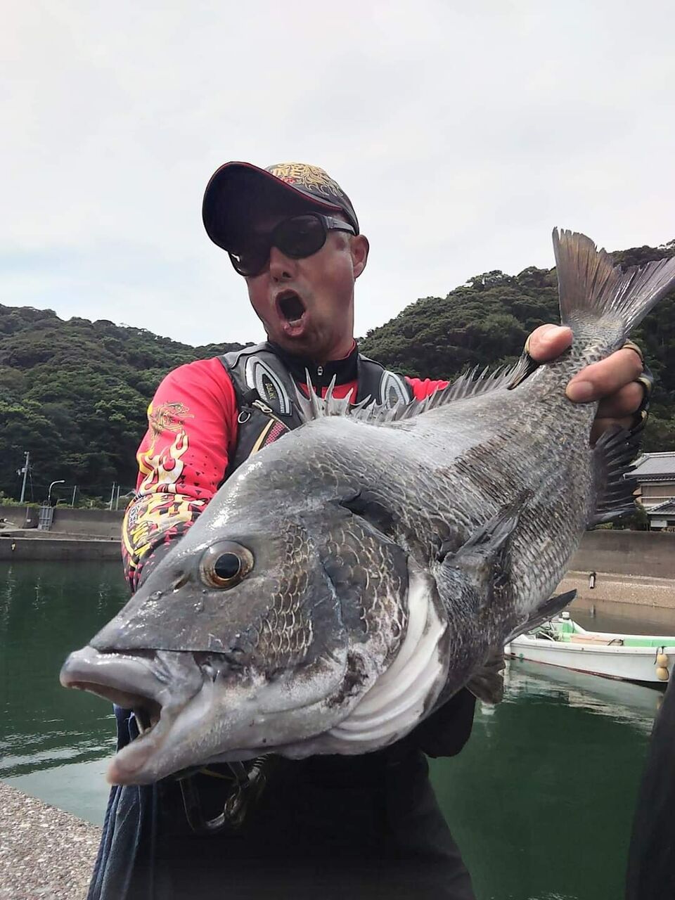 日曜日の高知県須崎沖でのチヌ釣りは