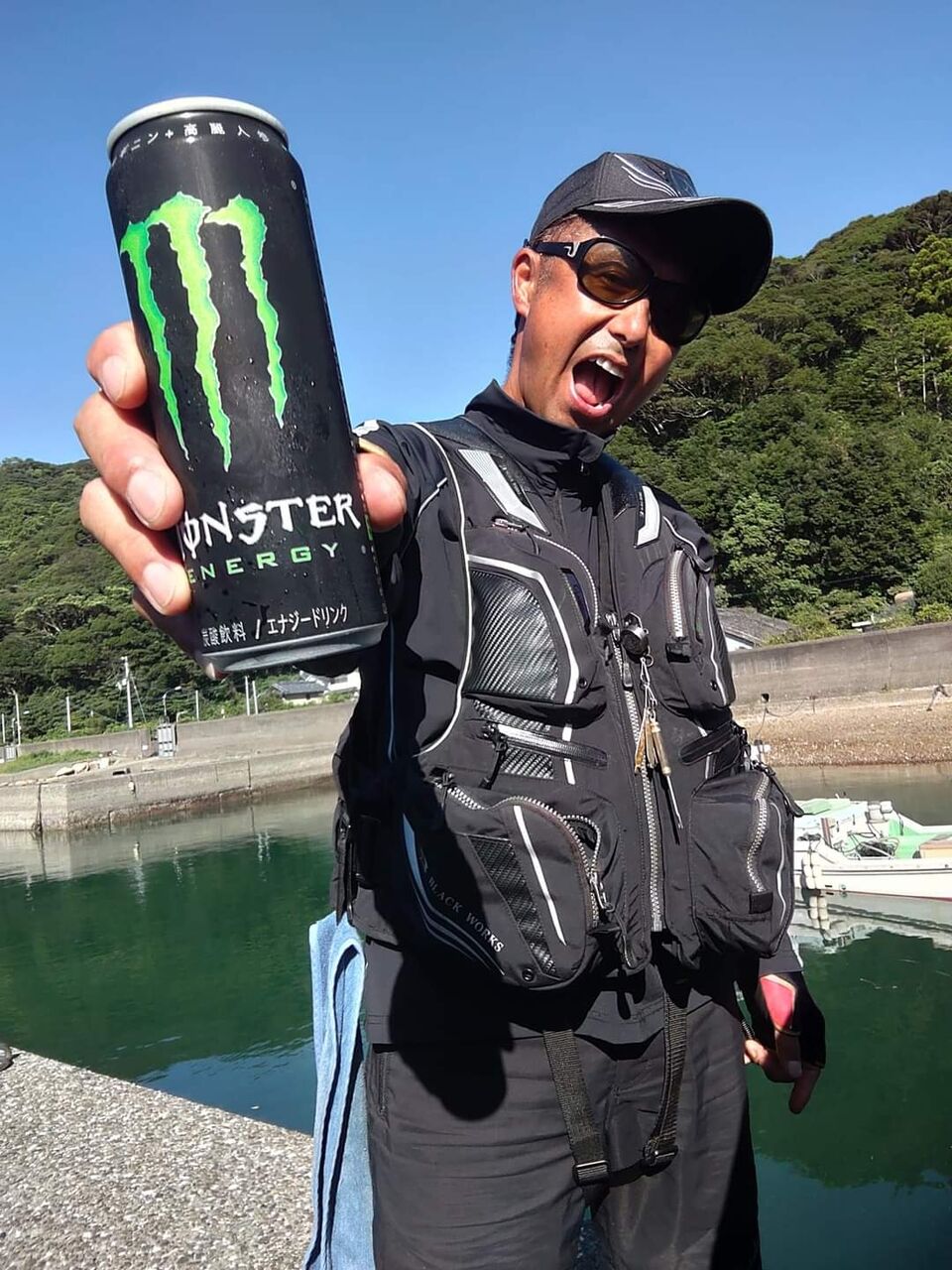 今日は高知県須崎沖でチヌ釣りです😉🎵