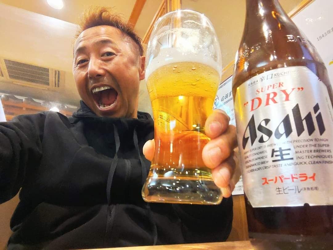 先月の新潟で、ノドグロ、幻魚(げんげ)、鰹、鯨、ウニ、エビ、シメ鯖炙り…&ビール🍺めっちゃ美味かったー😍💞