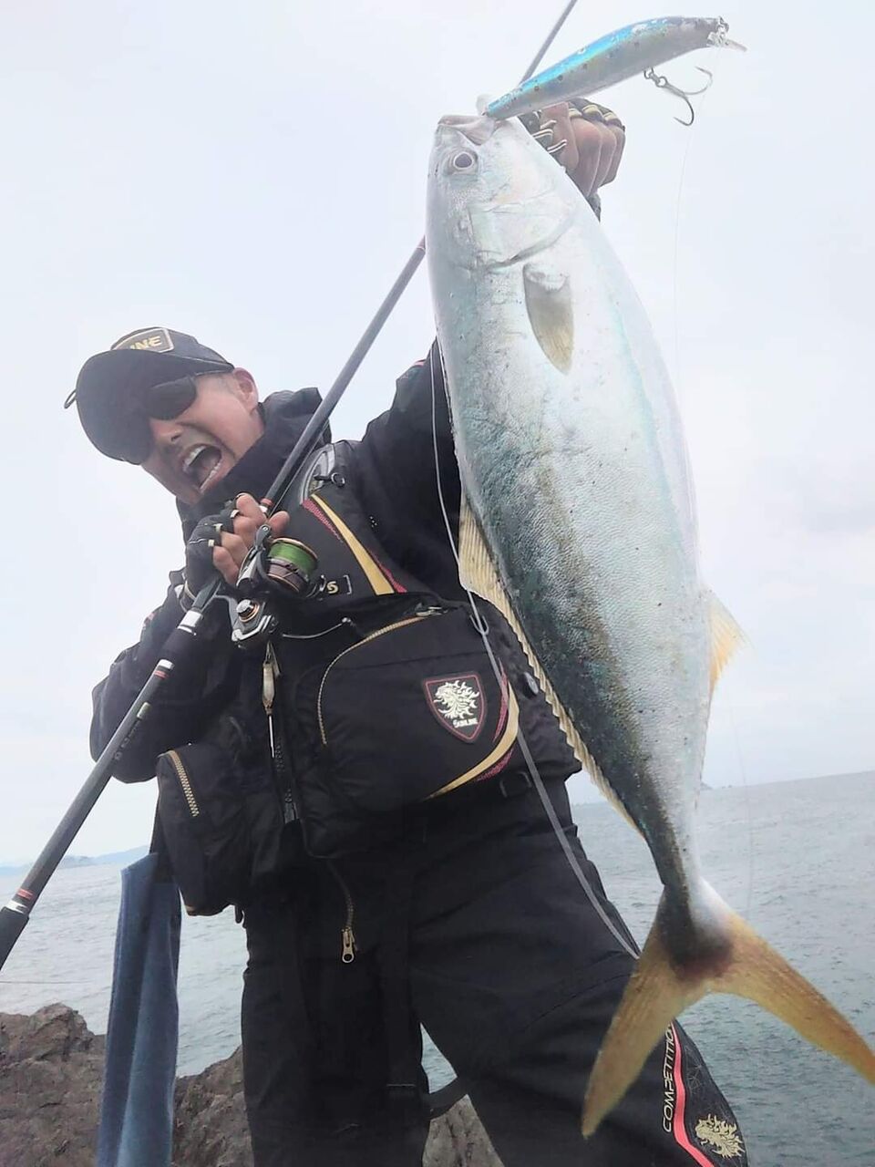 日曜日の愛媛県日振島でのグレ釣りは