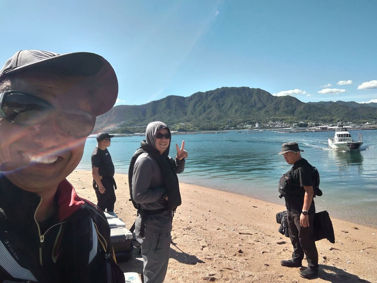 今日は広島湾の宮島の渚で｢釣りビジョン｣の撮影でチヌ釣りでした😉
