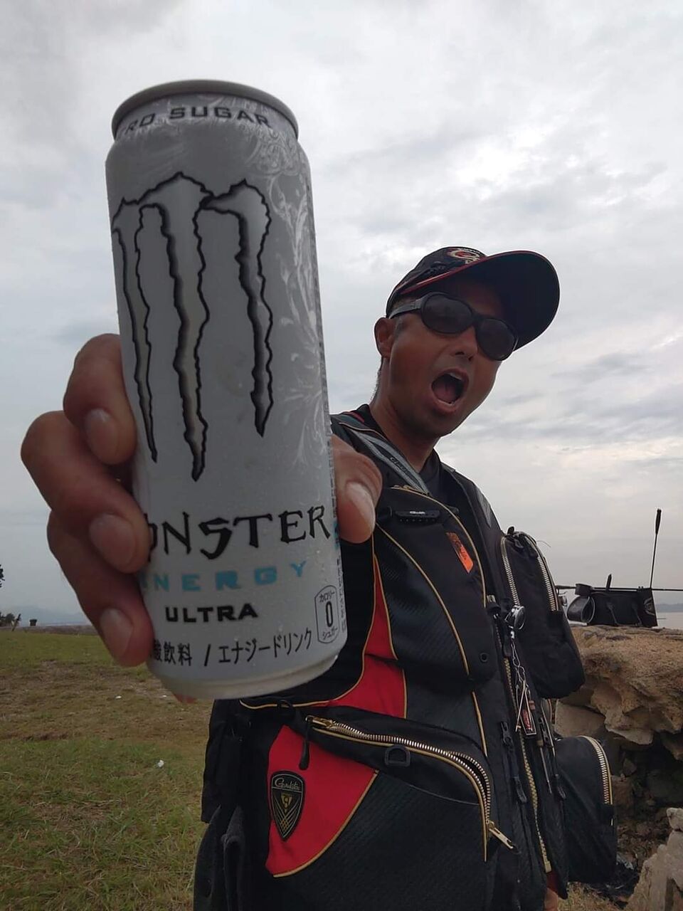 広島湾２日目、今日は小さな島の護岸で遊んでます😉🎵