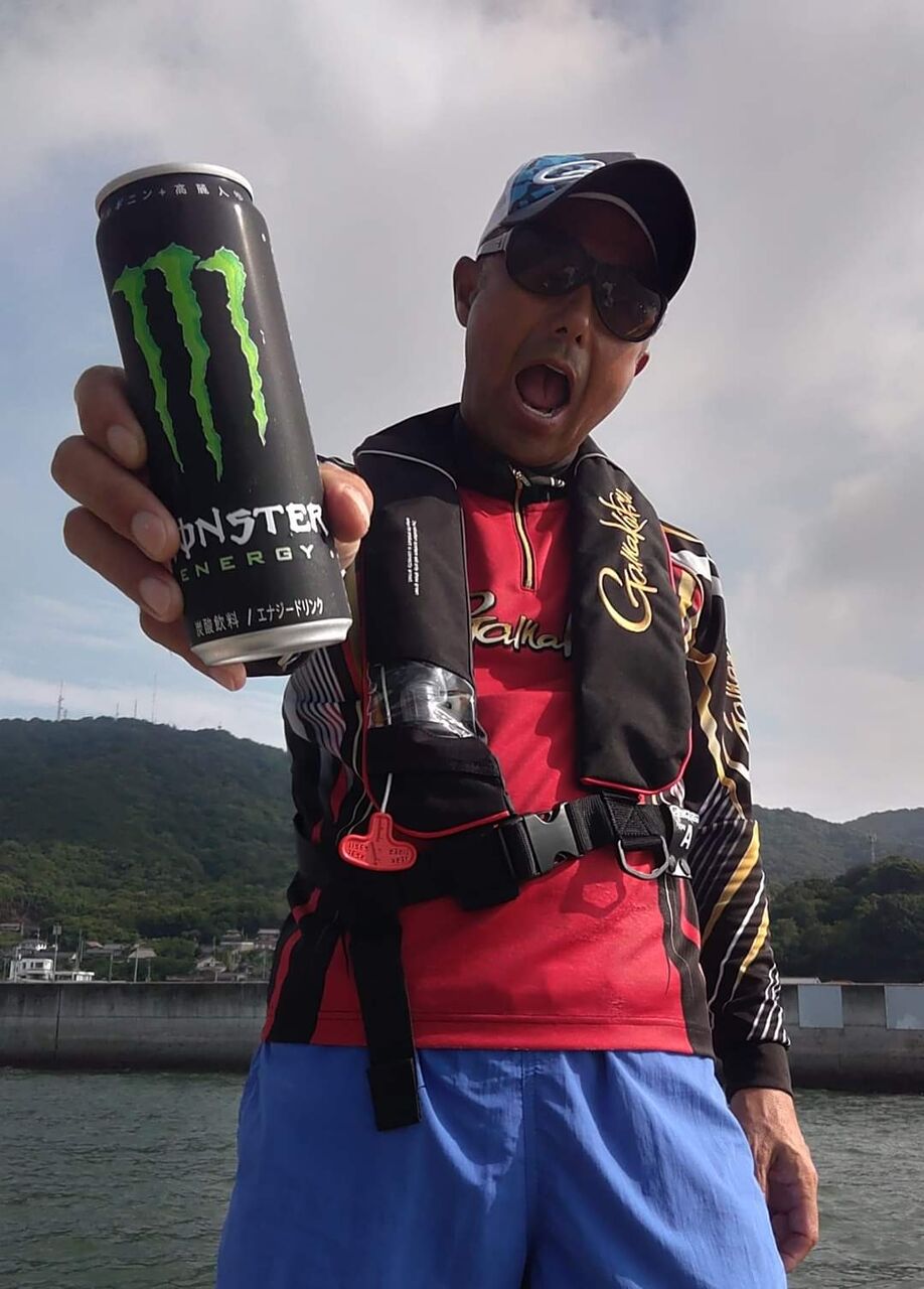 今日は岡山県笠岡沖の波止で遊んでます😉🎵