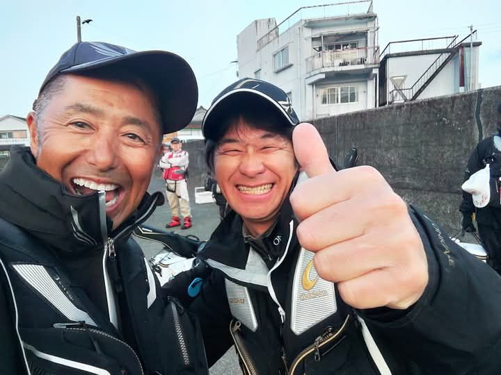 日曜日に高知県須崎市の須崎市観光漁業センターのイカダがリニューアル