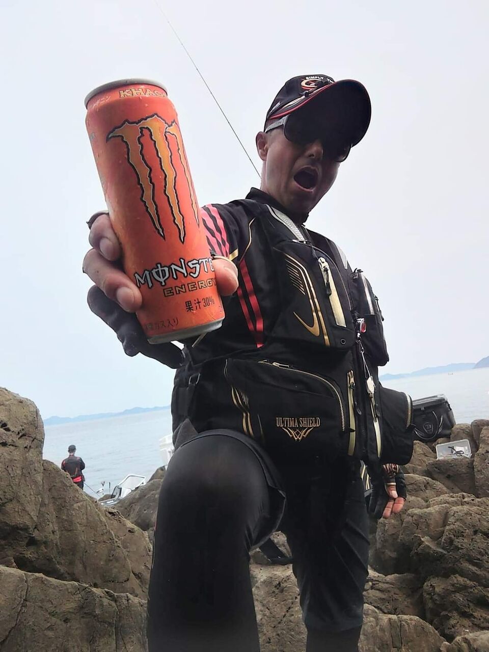 今日は愛媛県宇和島の御五神でグレ釣りです😉🎵