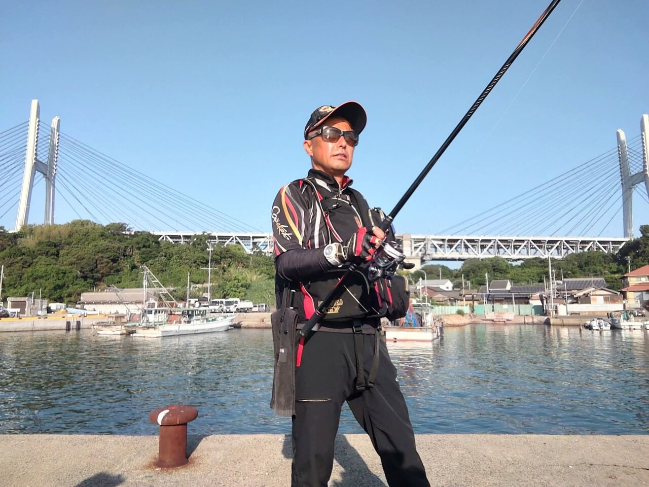 今日は近所の岡山県下津井沖でチヌ釣りです😉🎵