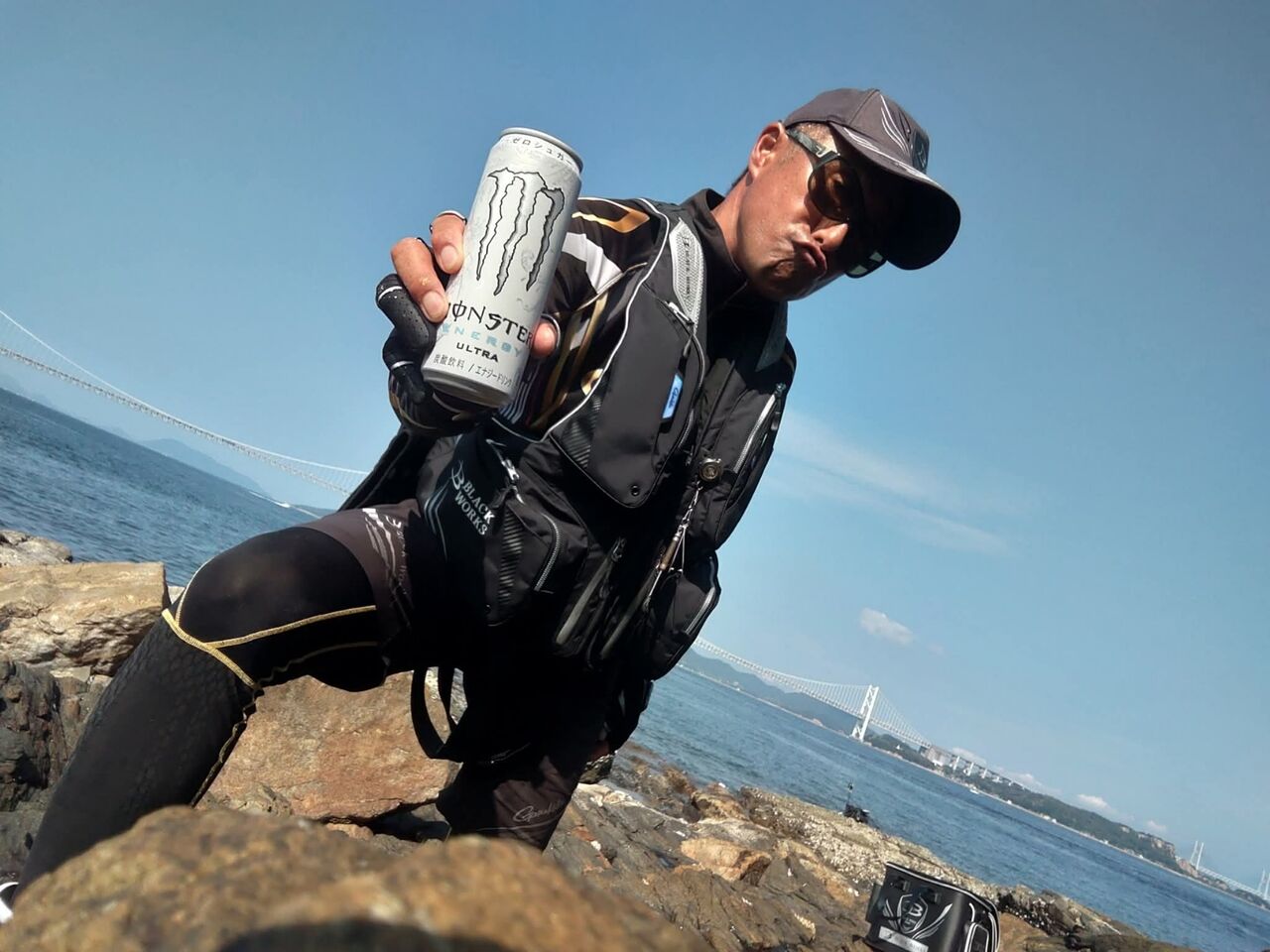 今日は岡山県下津井沖でチヌ釣りです😉🎵