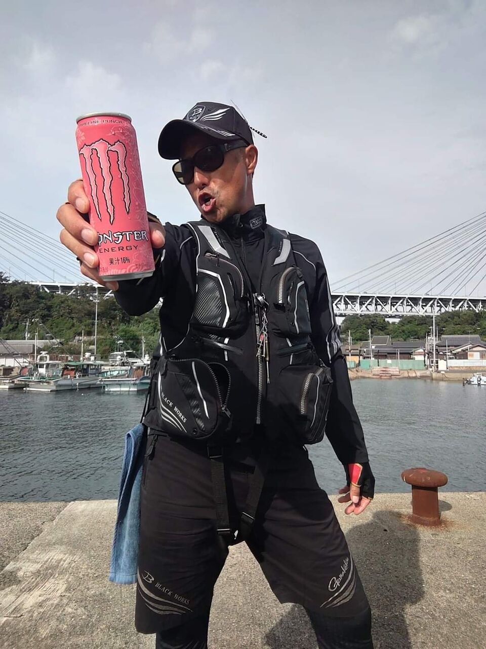 今日は近所の岡山県下津井沖でチヌ釣りです😉🎵
