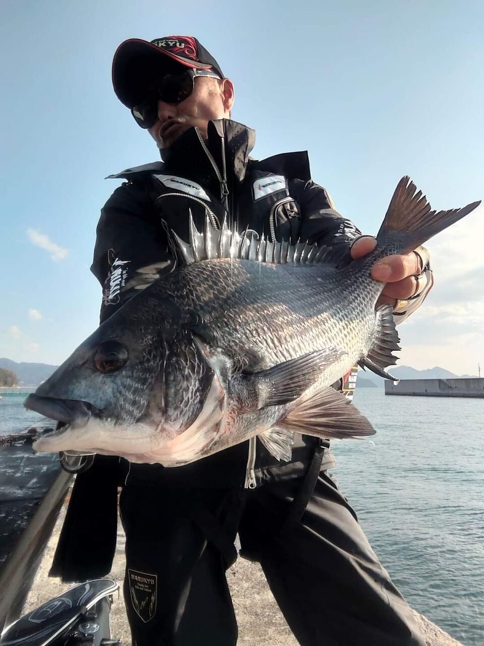 日曜日の広島湾宇品の波止でのチヌ釣りは