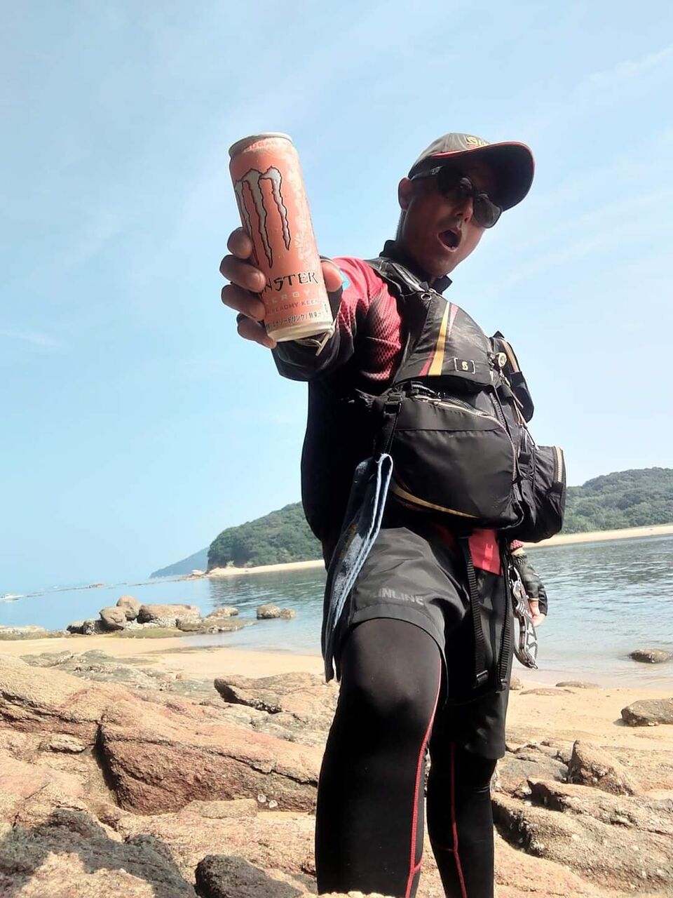 今日は近所の岡山県下津井沖の渚でチヌ釣りです😉🎵