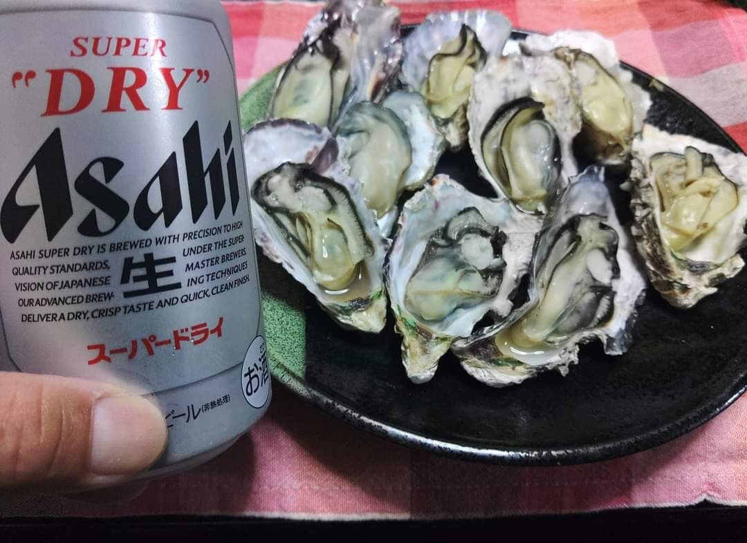 牡蠣の酒蒸し&ビール🍺めっちゃ美味かったー😍💞