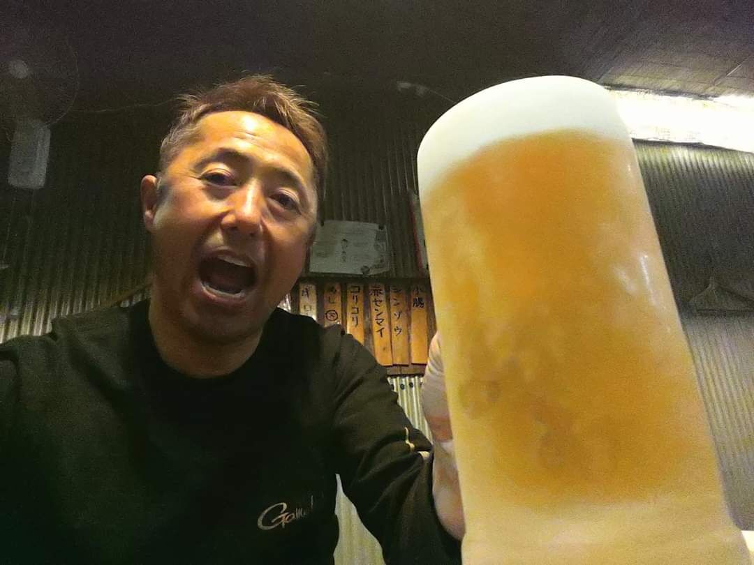 今日は香川県丸亀の｢ブリキ屋｣で焼肉&ビール🍺です😉🎵