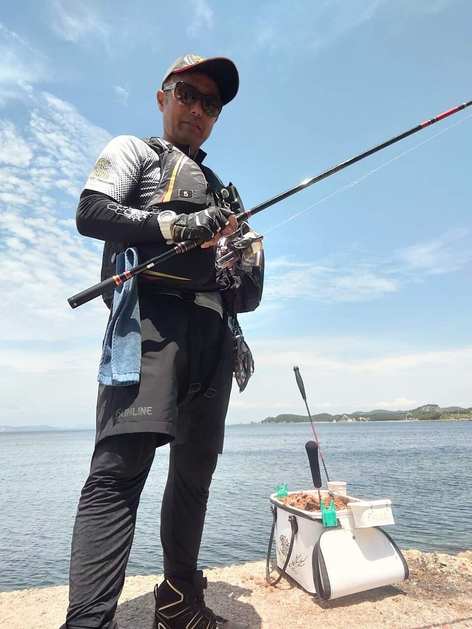 今日は兵庫県家島諸島でチヌ釣りして遊んでます😉🎵