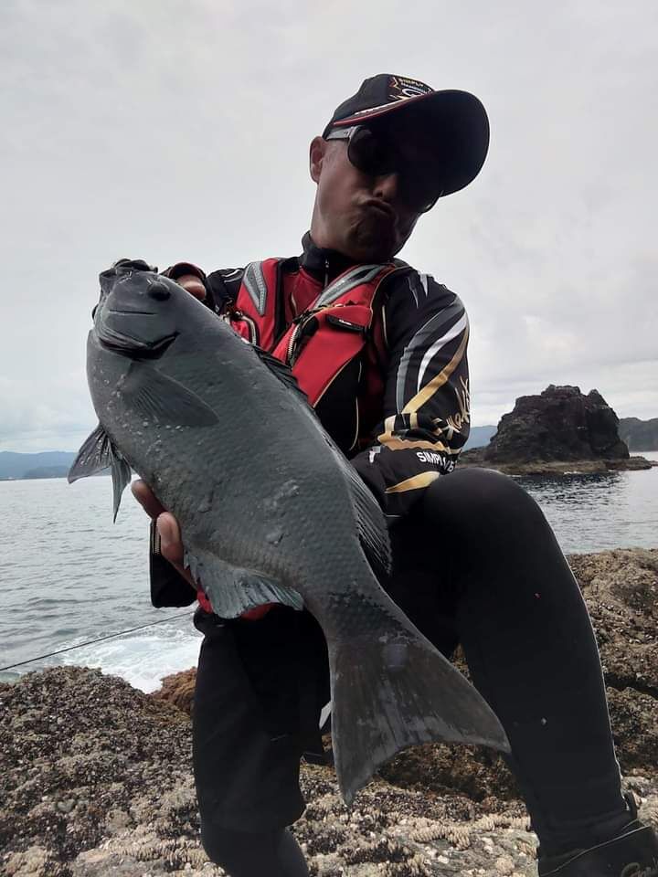先日の高知県須崎沖でのグレ釣りは
