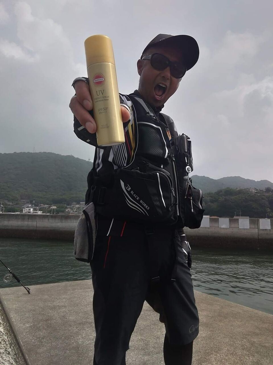 今日も岡山県笠岡沖の波止でチヌ釣りです😉🎵