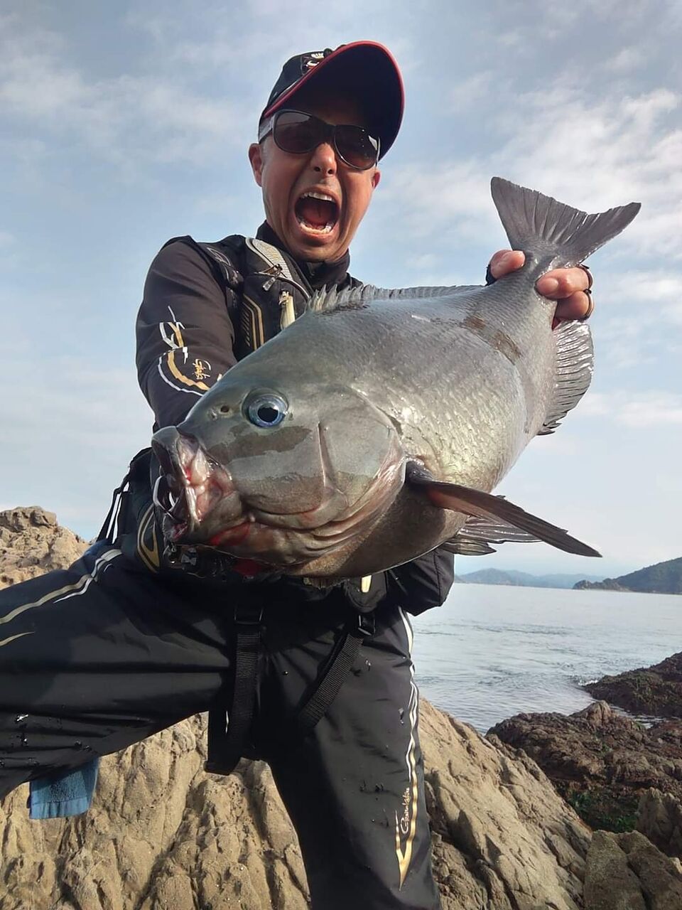 昨日の愛媛県宇和島の矢が浜でのグレ釣りは