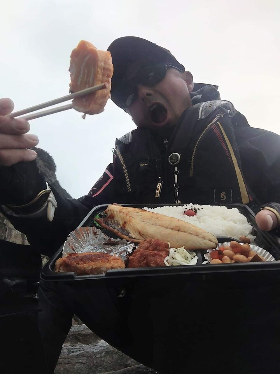 とりあえず、はまざき渡船の鯖弁当🍱めっちゃ美味かったー😍💞