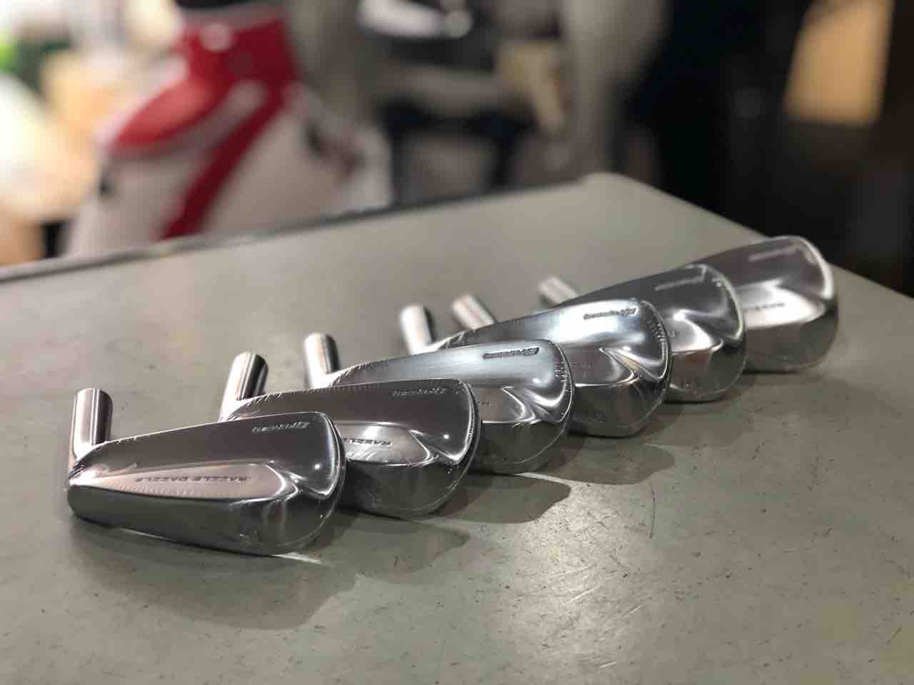 ☆待望の♩RAZZLE DAZZLE CSI-B Forged☆ : Club-Tのキャバクラ?日記