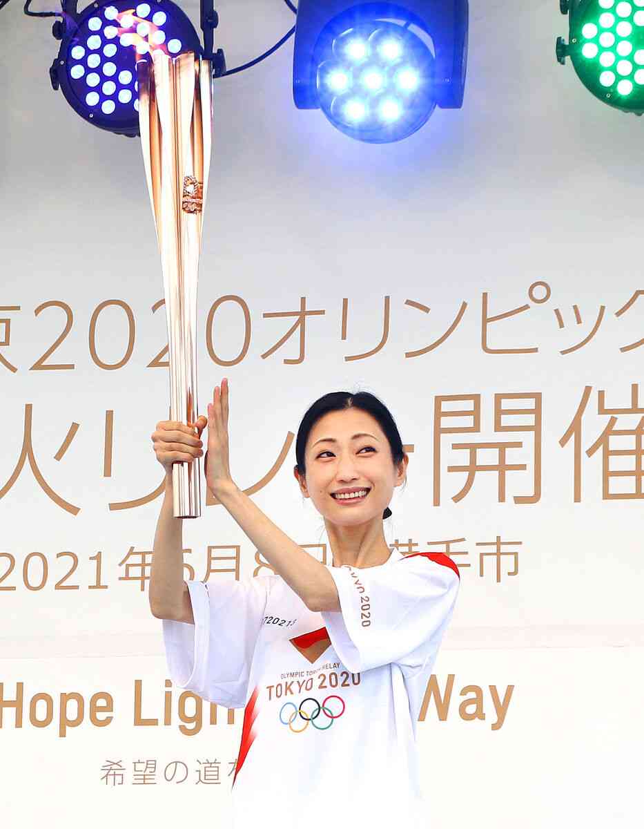 ゴシップまとめリアルライブ 壇蜜 横手市を走る ほんのちょっと走って 火をつなげるということがとても大事 聖火リレー秋田初日 ゴシップまとめリアルライブ 壇蜜 横手市を走る ほんのちょっと走って 火をつなげるということがとても大事 聖火リレー秋田初日
