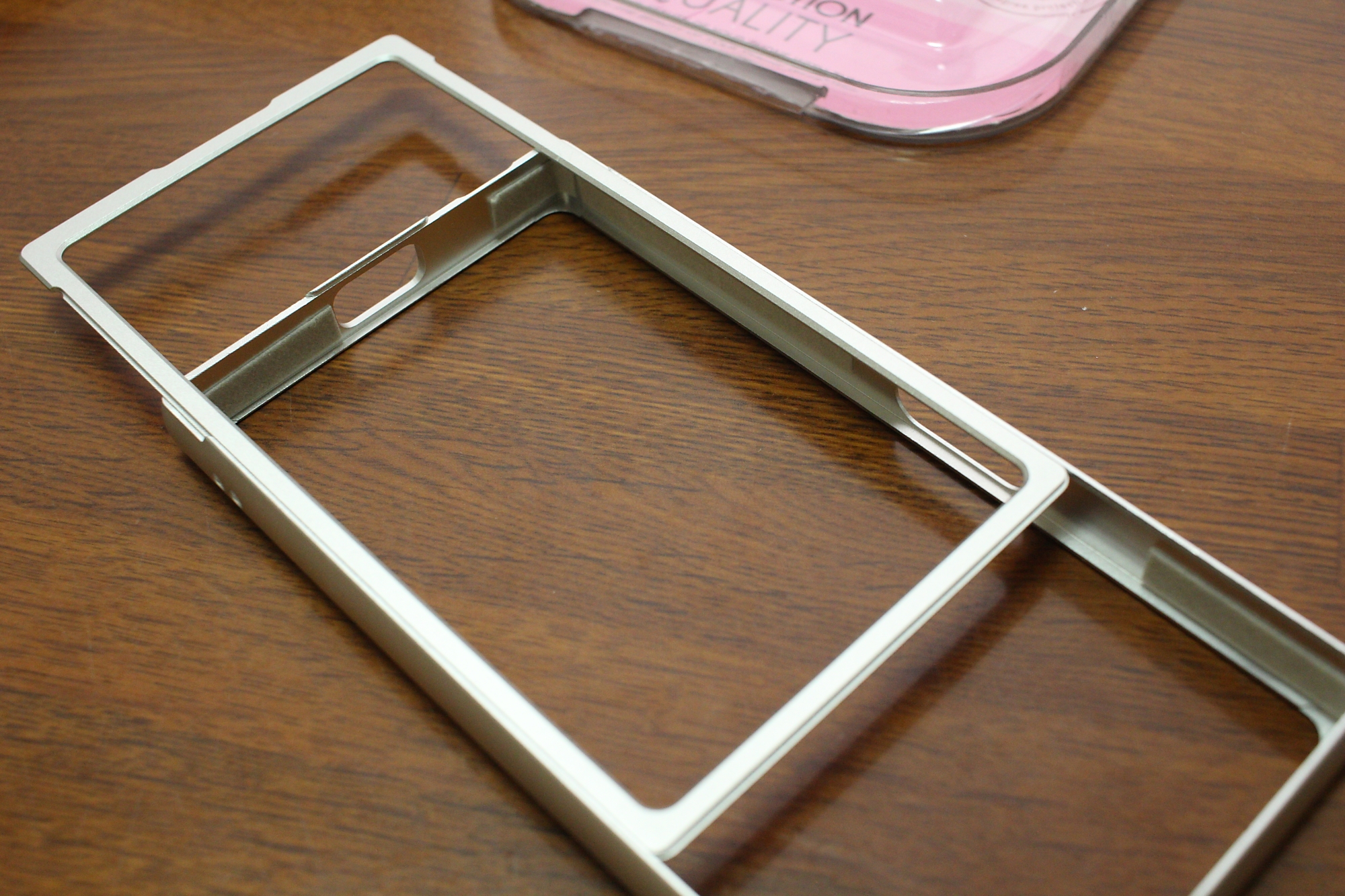 So 02j Xperia X Compact用アルミバンパーを購入 Naoログ So 02j Xperia X Compact用アルミバンパーを購入 Naoログ