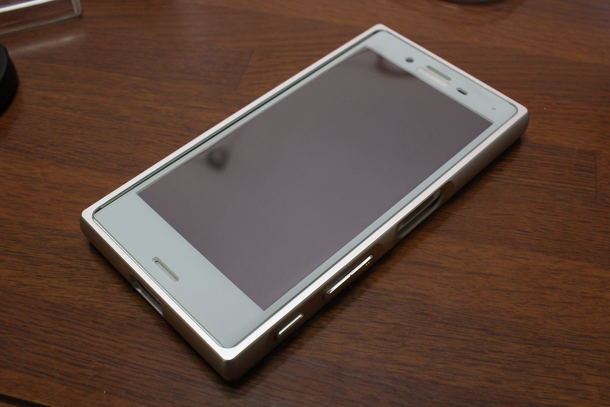 So 02j Xperia X Compact用アルミバンパーを購入 Naoログ So 02j Xperia X Compact用アルミバンパーを購入 Naoログ