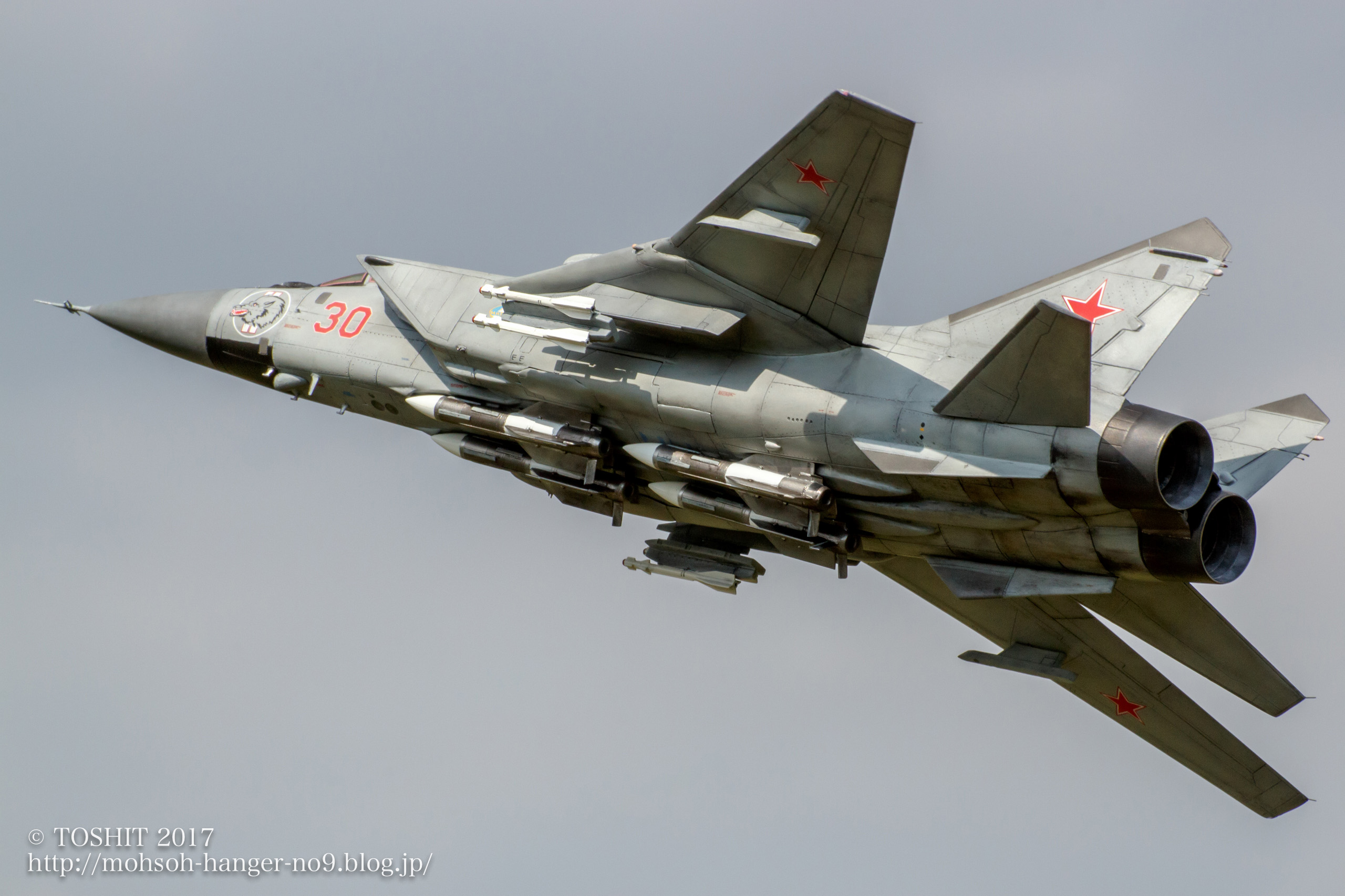 1:72 Mikoyan MiG-31SM Foxhound C [ICM] : 妄想第九格納庫