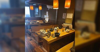 【画像】ラーメン屋「生徒のみなさん来店ありがとう!卒業おめでとう!」←何故か炎上してしまうw