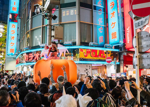 【日本終了】日本のハロウィンを見た海外の反応がガチでやばいｗｗｗ