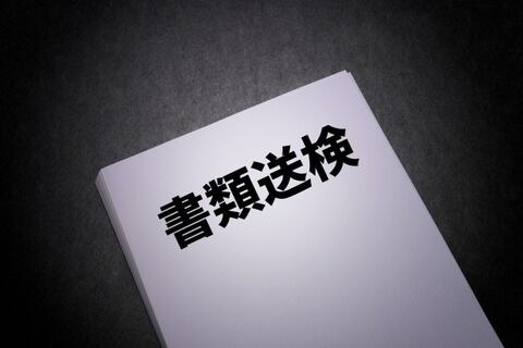 【マヂかよ】飛び降り自殺した男子高校生、死亡後も迷惑をかけまくる・・・