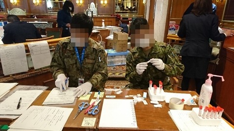 自衛隊員