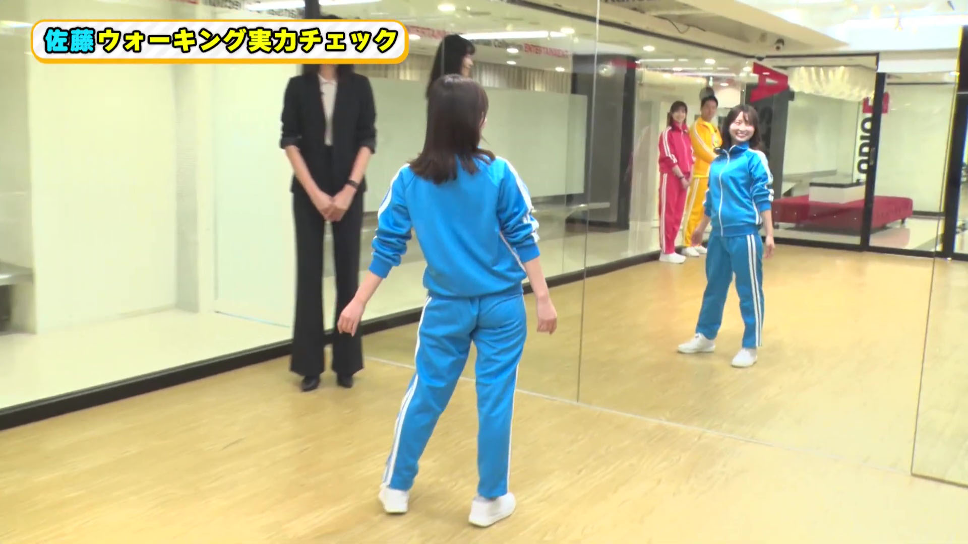 女子アナ 食い込み 盗撮