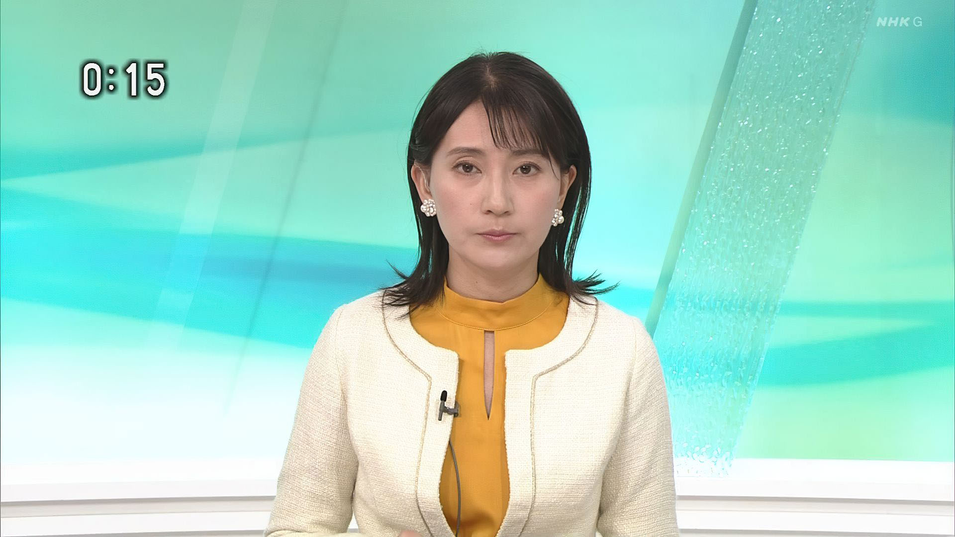 井上あさひエロ 井上あさひアナ 胸の小窓から胸元チラ見え！！【GIF動画あり】 : アナきゃぷ速報