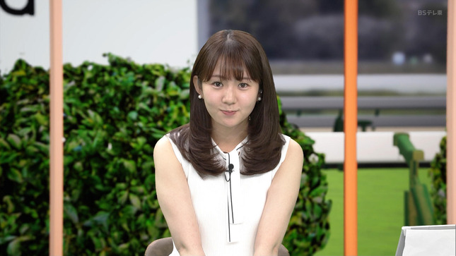 冨田有紀アナ　ノースリーブ！！