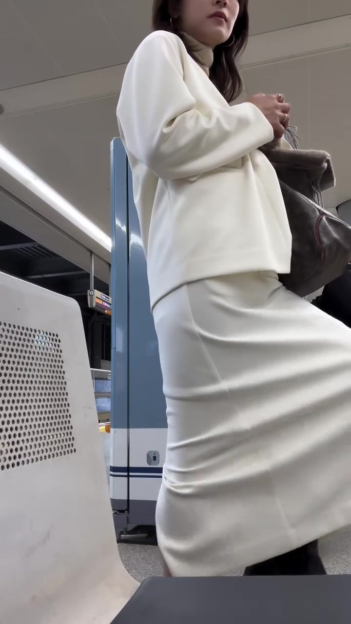 橋本菜穂子レイプ緊縛画像  郡司恭子アナ ピタピタニットが透けてブラ線くっきり！！【GIF動画あり】 : アナきゃぷ速報