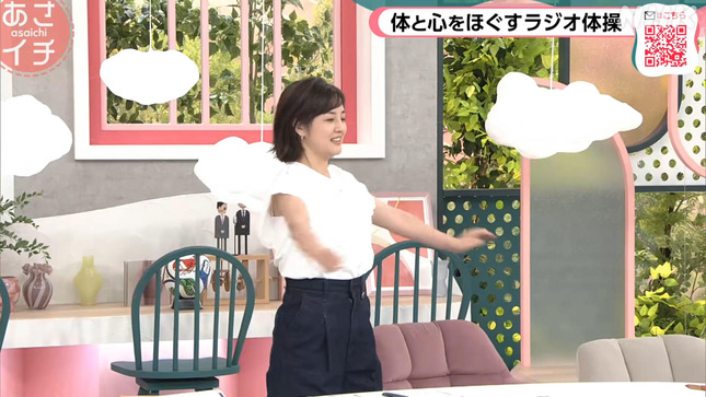 鈴木奈穂子アナ　ラジオ体操で脇全開、インナーチラ見え！！【GIF動画あり】