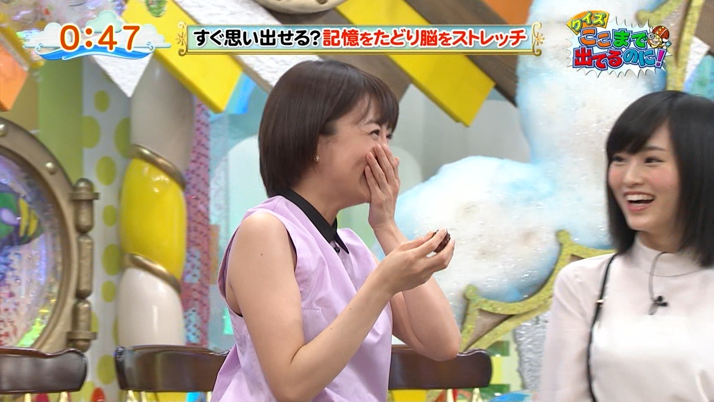 小林麻耶アナと山本彩 ノースリーブ インナーチラ アナきゃぷ速報